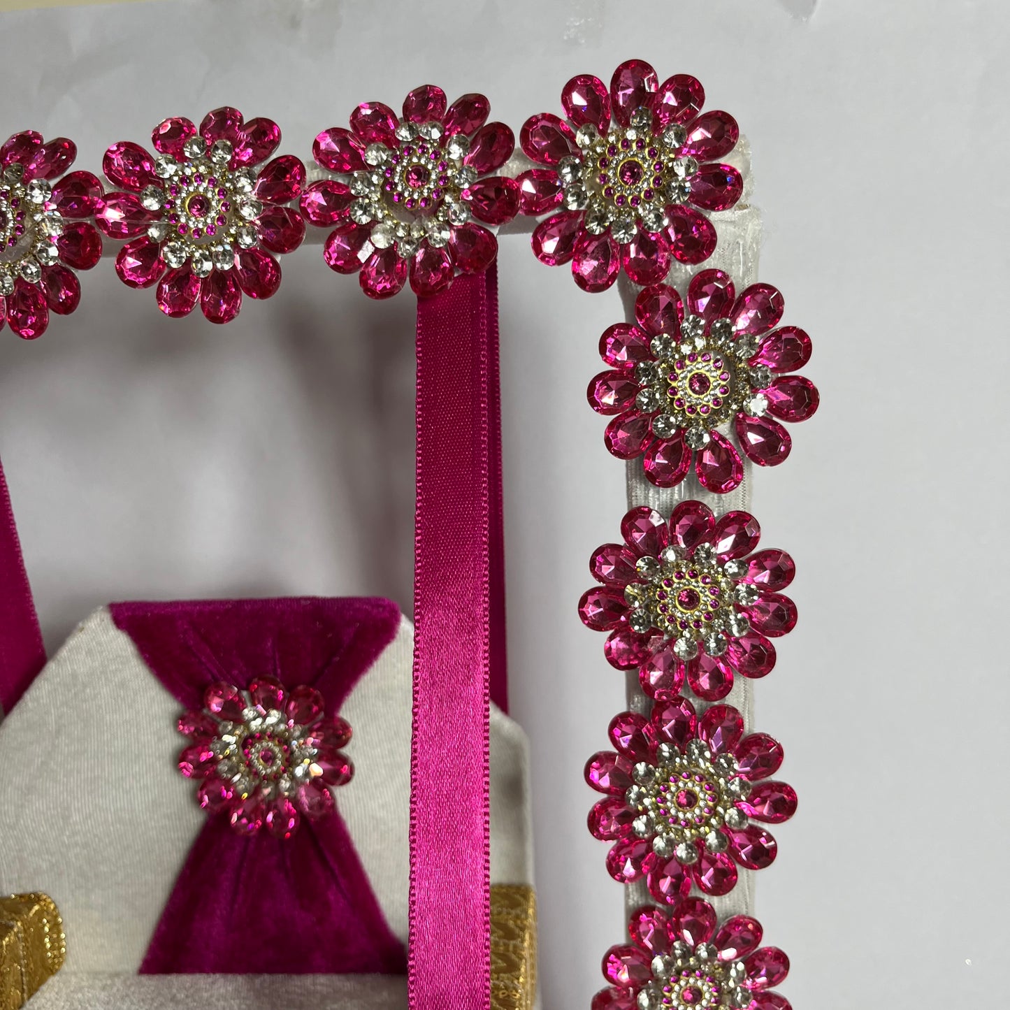 Thakur Ji Pink Decorative Stones Jhula