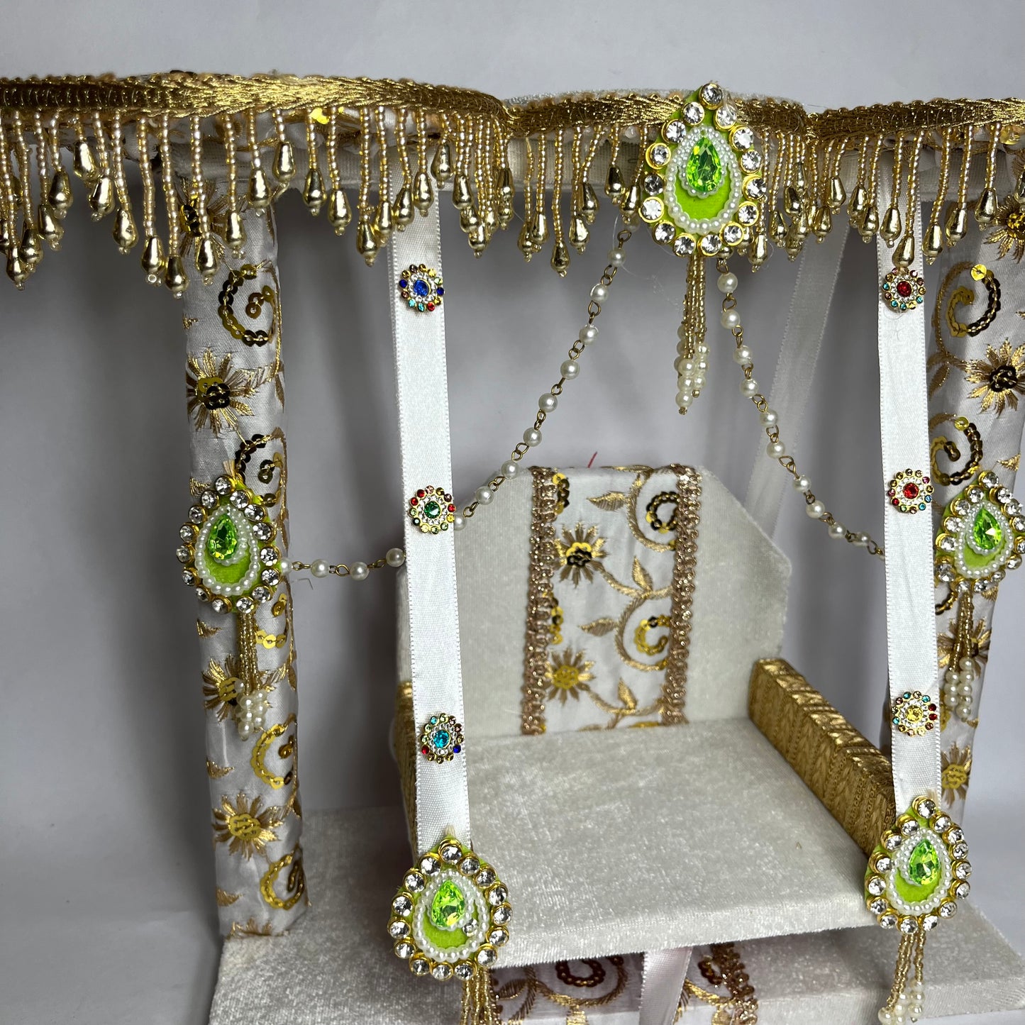 White Traditional Thakur Ji Jhula