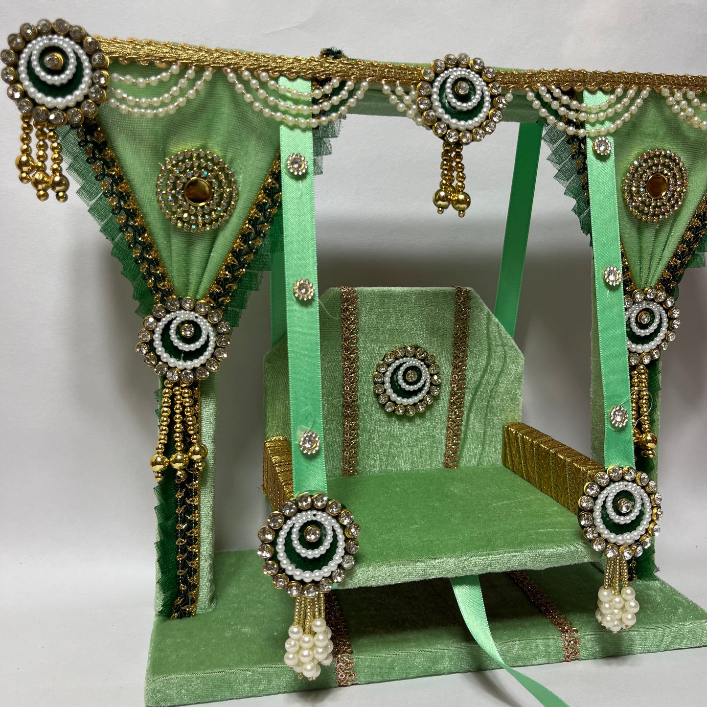 Elegant Thakur ji Jhula