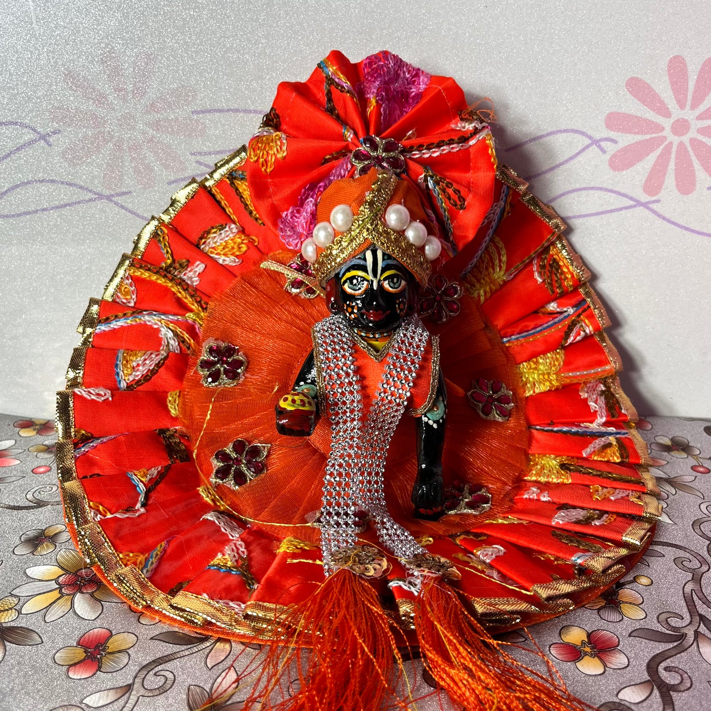 Royal Kesari Thakur Ji Rajposhak